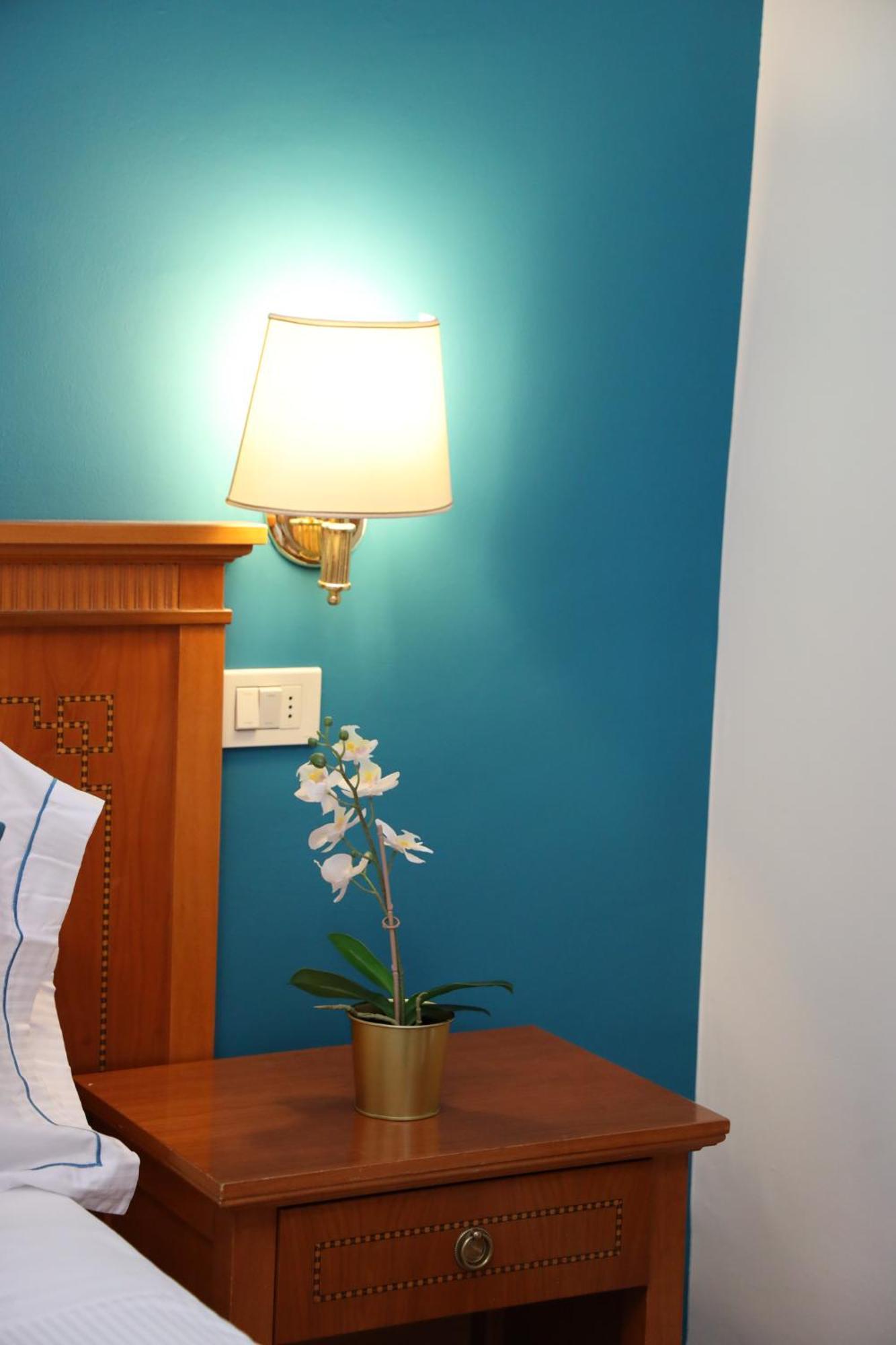 Majestic Hotel 4*